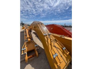 Caterpillar Long Reach Attachments