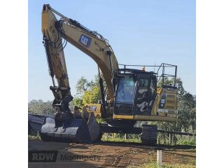 Caterpillar 320 Excavator 