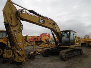 Caterpillar 330 Next Gen Excavator 