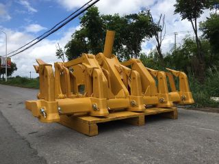 Caterpillar Grader Ripper 