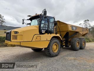 2019 Caterpillar 730 Dump Truck 