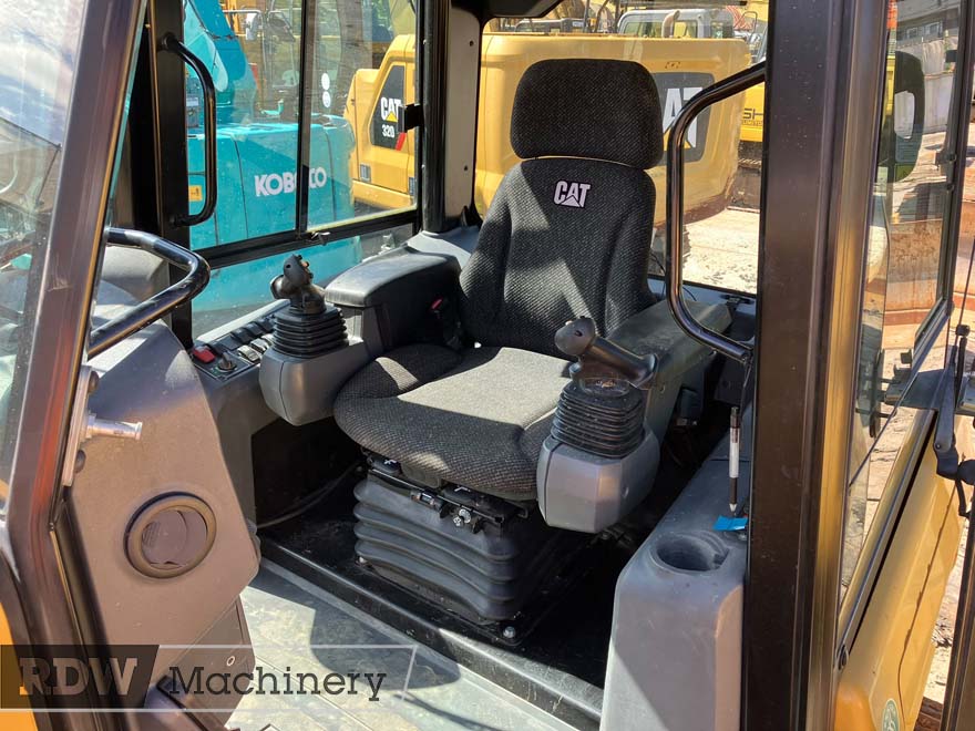 2014 Caterpillar D3K2 LGP - Image 9
