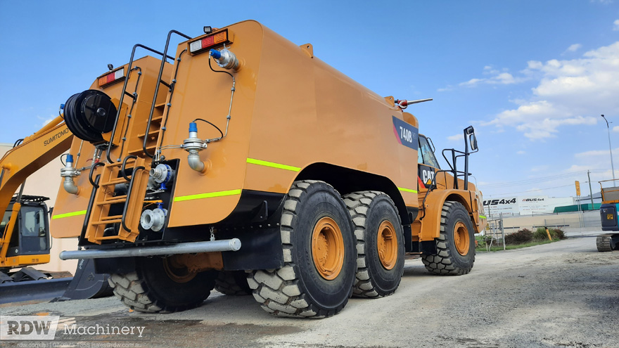 Caterpillar 740, 740B, 740GC Water Tanks - Image 20
