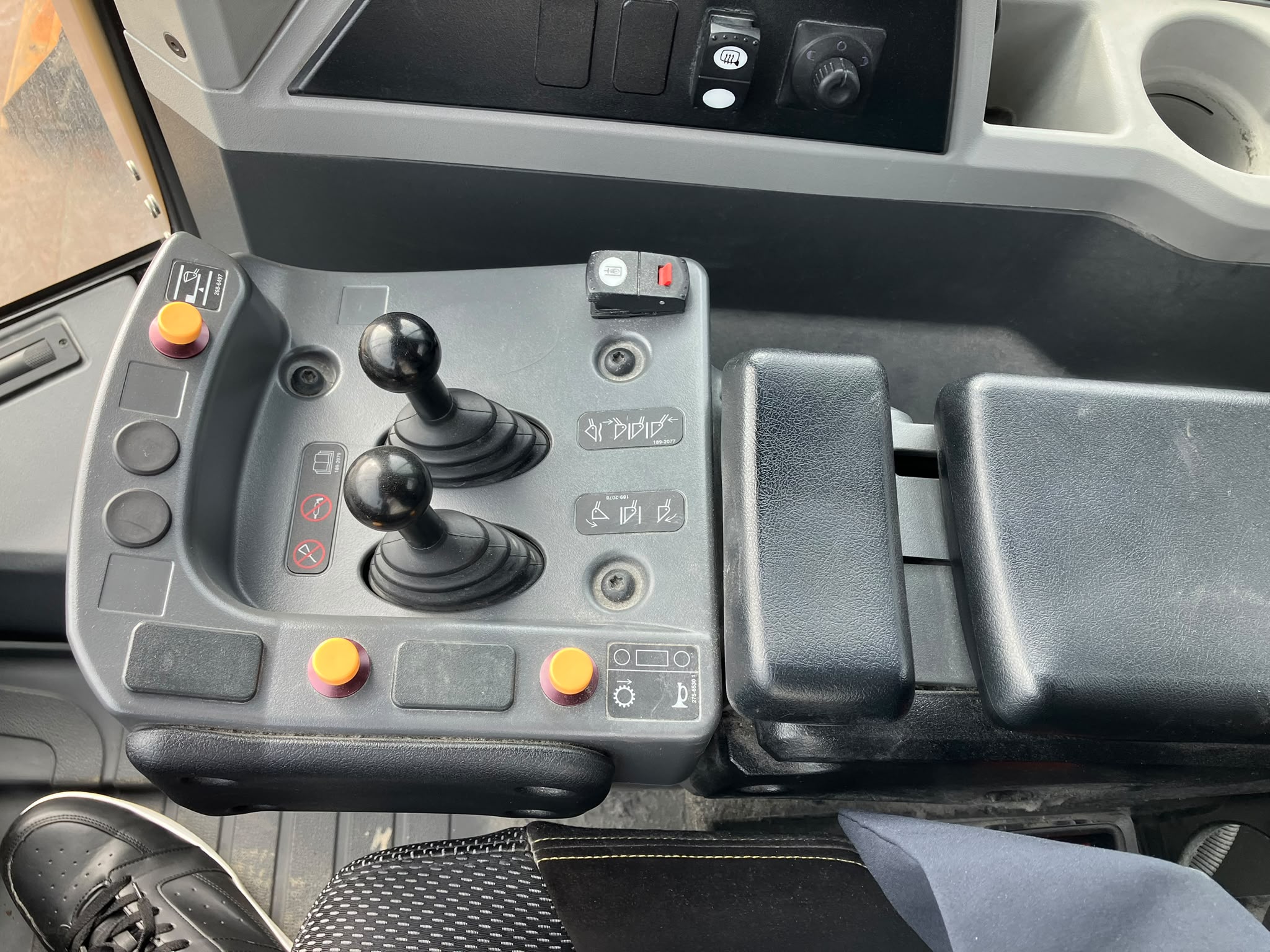 2021 Caterpillar 966M Wheel Loader - Image 12