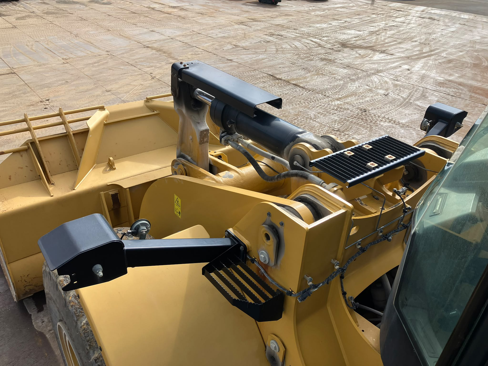 2021 Caterpillar 966M Wheel Loader - Image 14