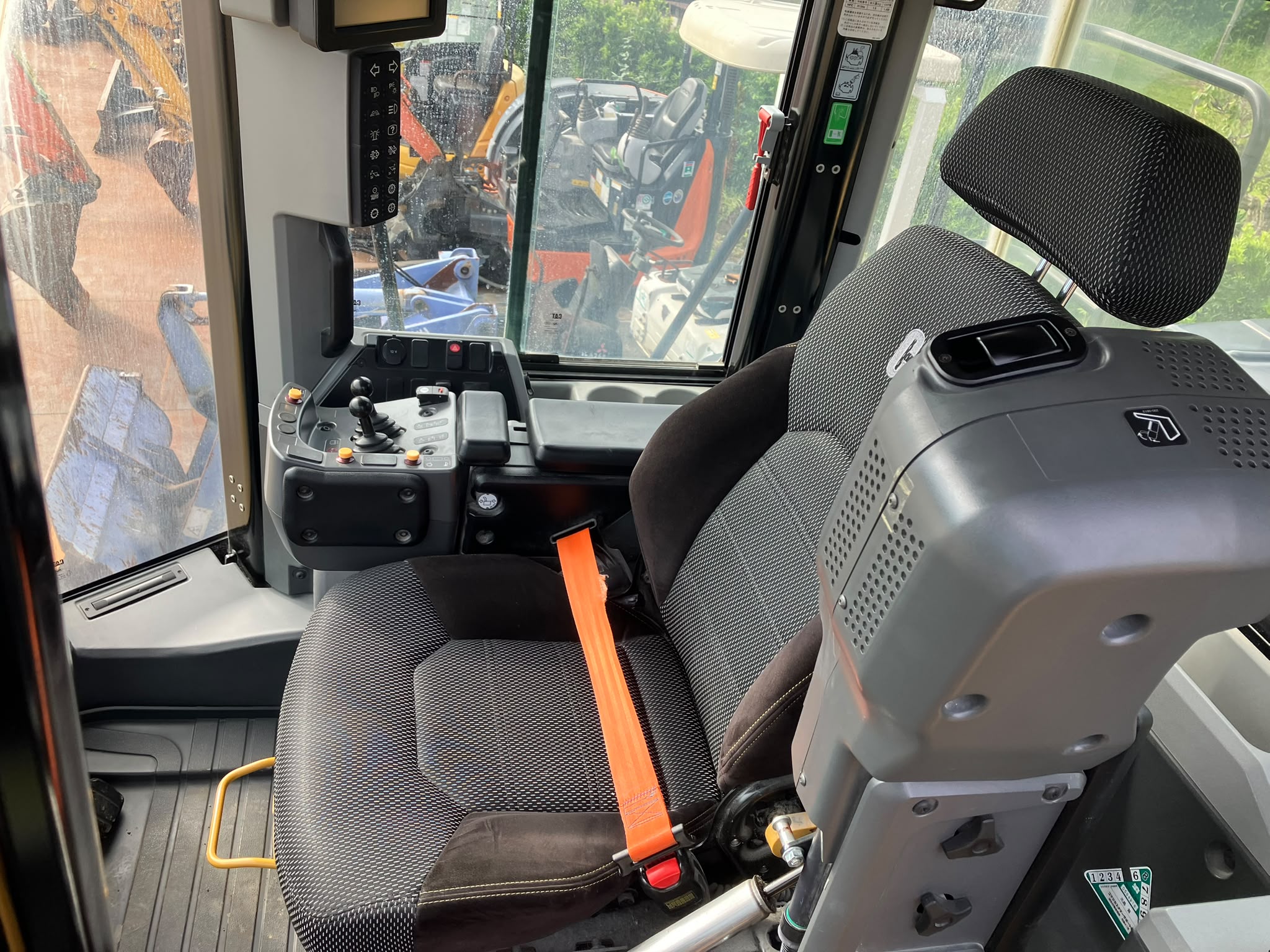 2021 Caterpillar 966M Wheel Loader - Image 4