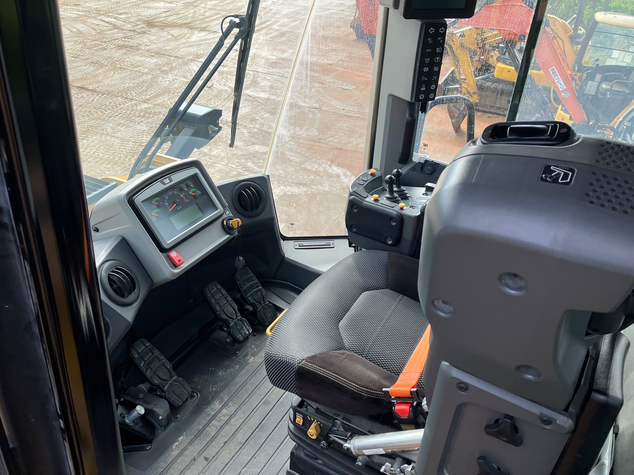 2021 Caterpillar 966M Wheel Loader - Image 5