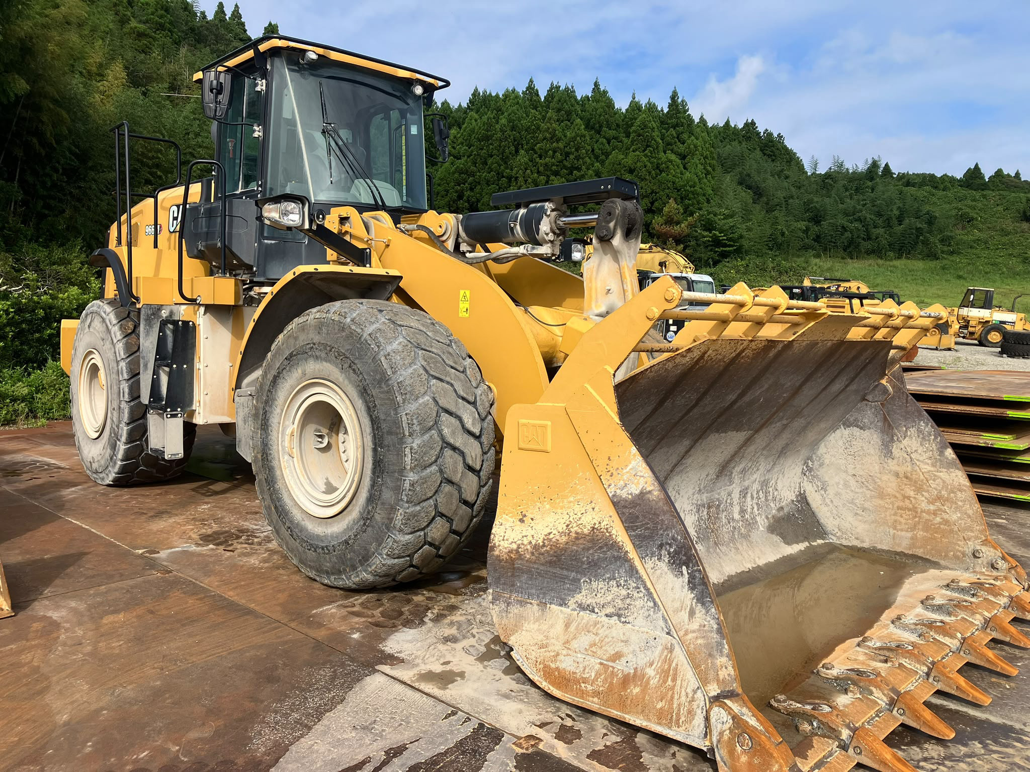 2021 Caterpillar 966M Wheel Loader