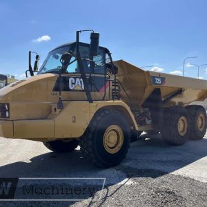 Caterpillar 725 Dump Truck