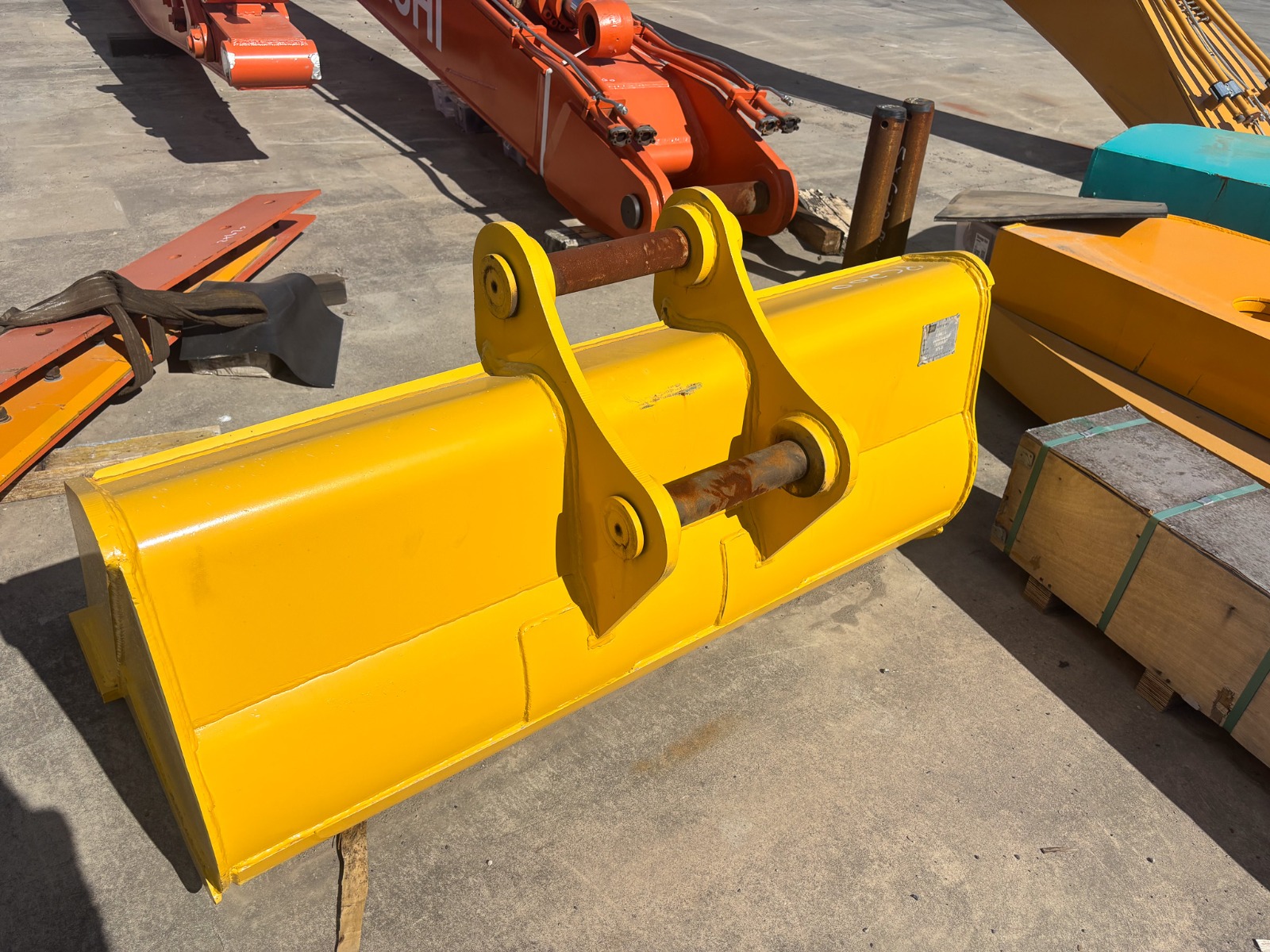 Komatsu Long Reach Attachments - Image 5