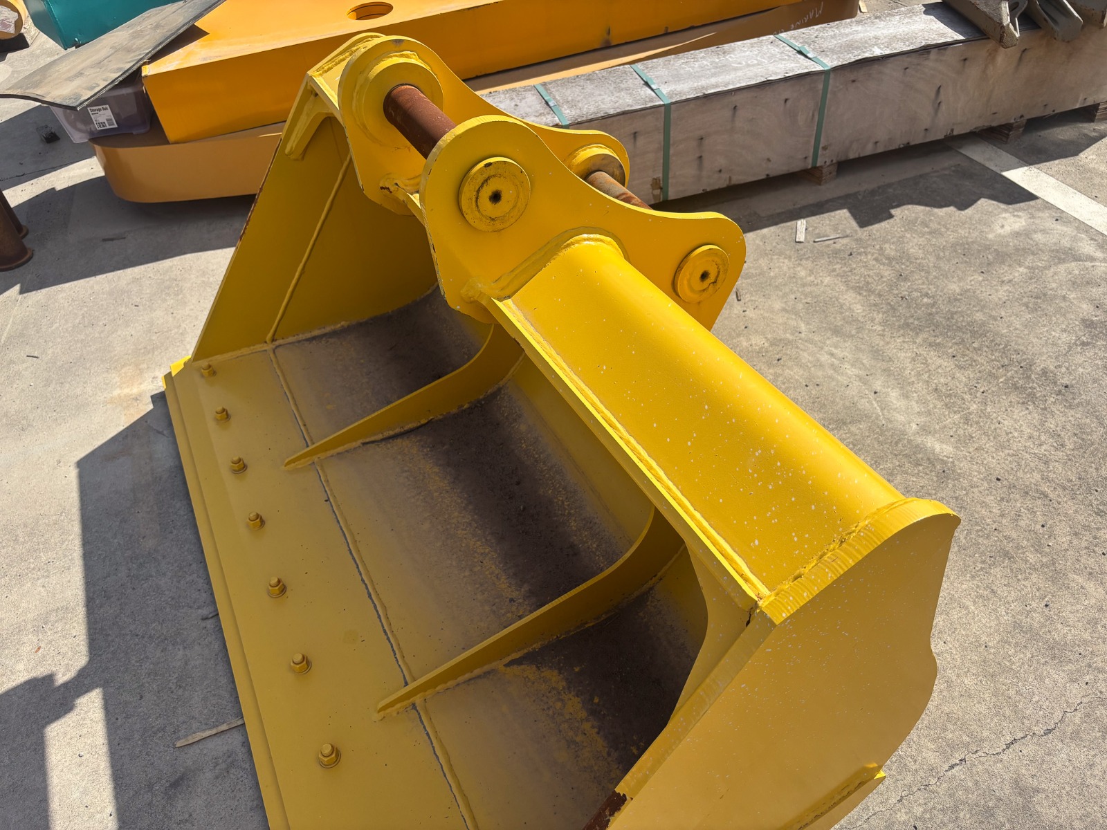 Komatsu Long Reach Attachments - Image 6