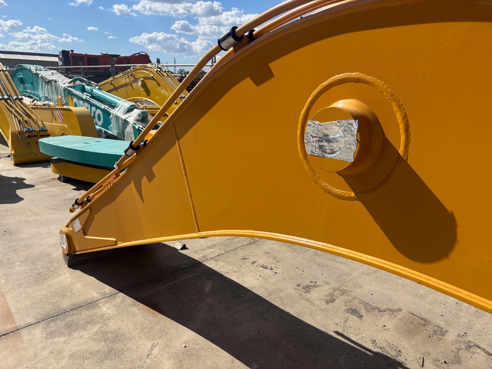 Caterpillar Long Reach Attachments - Image 7