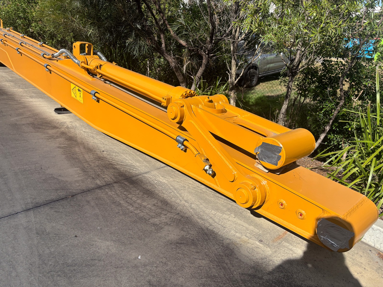 Caterpillar Long Reach Attachments - Image 10