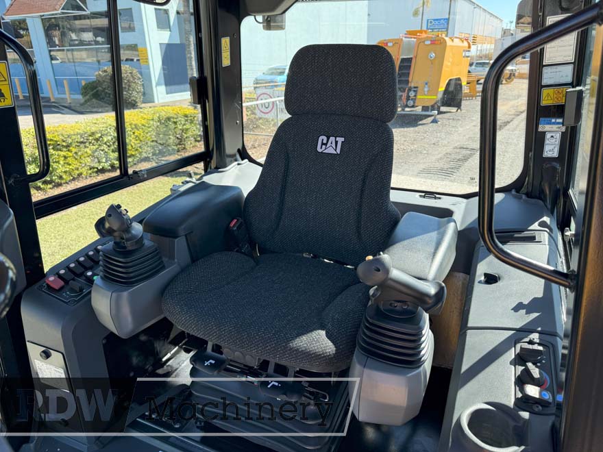 2015 Caterpillar D6K2 LGP - Image 15