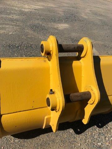 Komatsu Long Reach Attachments - Image 2