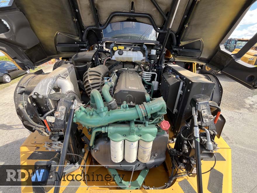 Volvo A40G Water Truck - Image 15