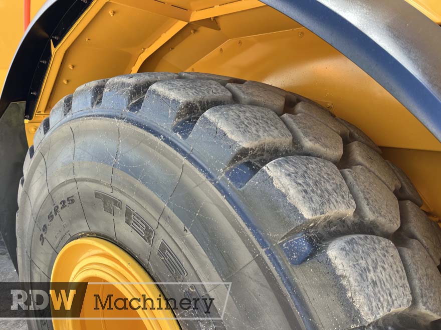 Volvo A40G Water Truck - Image 4