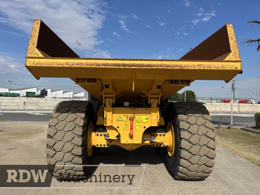 Volvo A40G Dump Truck - Image 9